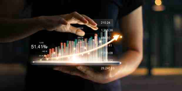 Top 10 Marketing Strategy Examples That Led the Brands to Popularity