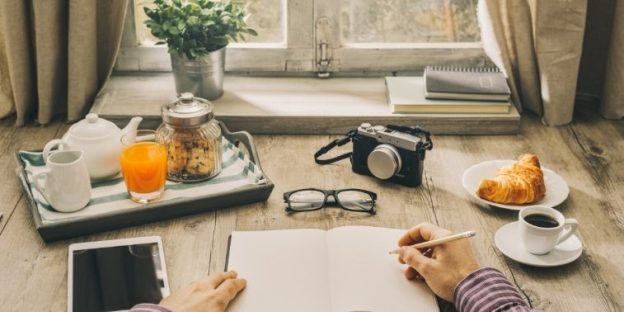 5 Best Guided Journaling Apps in 2022