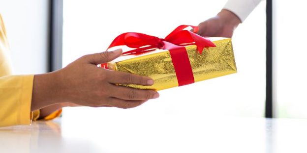 Top 9 Perfect Gift Giving Apps Online In 2022